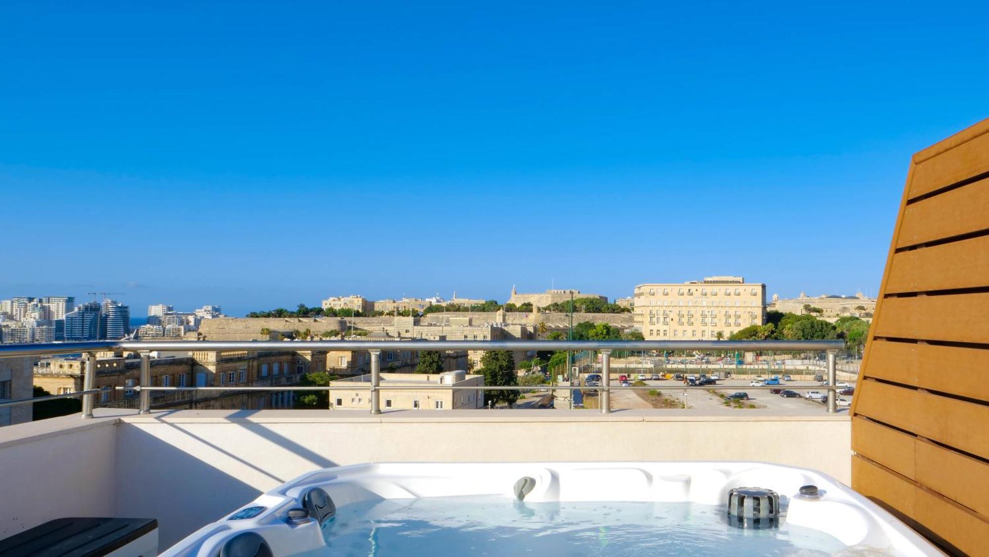 Tritoni Valletta Boutique Hotel 弗洛里亚纳 外观 照片